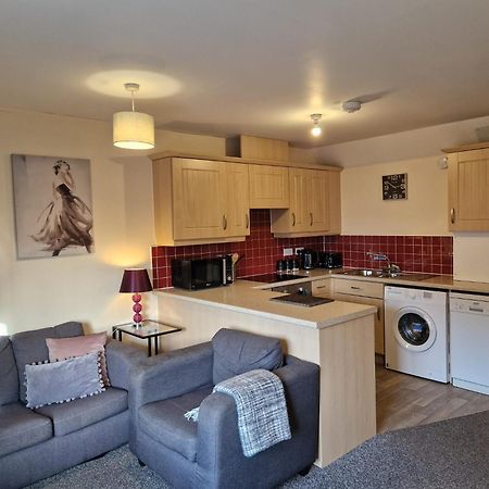 Hereford - Mayflower Coach House, Modern 2 Bedroom Property With Parking, Located South Of Hereford City, Suitable For Small Family, Couple Or Contractors - Sleeps Up To 5 Guests - Hosted By Rentmyhouse 外观 照片